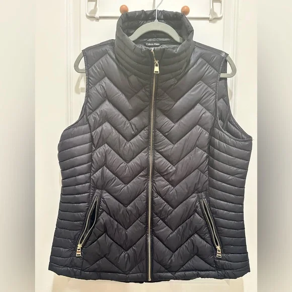 Calvin Klein Black Quilted Vest - Picture 1 of 3